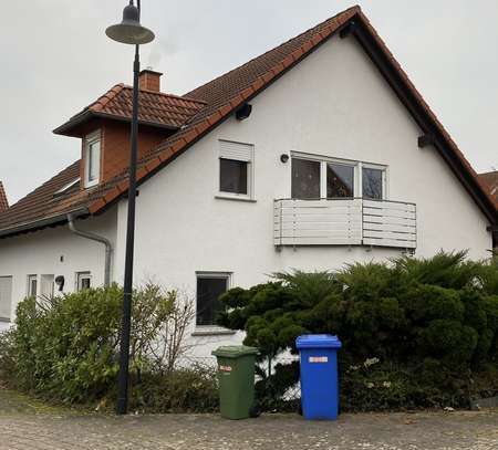 3-Raum-DG-Wohnung mit Balkon und Garten in Kleinkarlbach