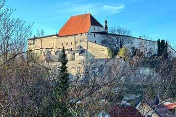 2 Zimmer Wohnung mit Burgblick