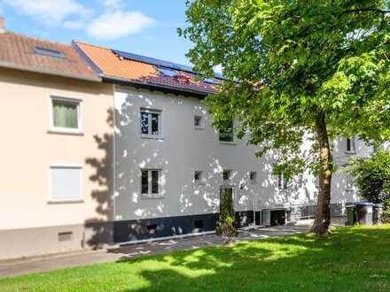 Energieeffiziente Kernsanierung - schöne Dachgeschosswohnung in der City!