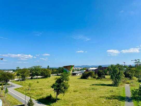 Mannheim: Penthouse mit großzügiger Terrasse mit Blick über Franklin-Village