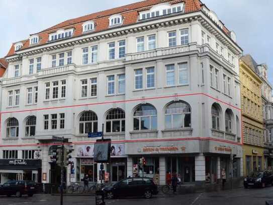 Mittendrin... Büro (mit Wohnung) in zentraler Lage der Altstadt von Lübeck.