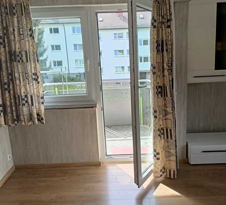 Renovierte 4 Zimmer-Wohnung mit Balkon direkt in Herrenberg