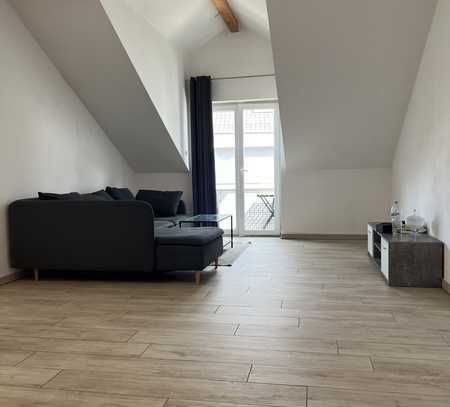 Schöne 2,5-Zimmer-Maisonette-Wohnung mit Balkon in Weiterstadt