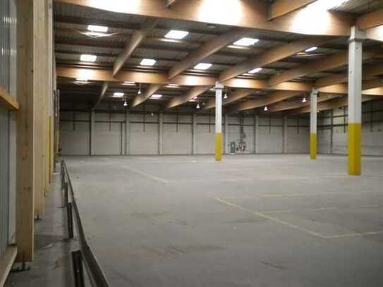 Provisionsfreie Lagerhalle/ Logistikhalle - 2.925 m² - zentrale Lage/ BAB 1 / Hafennähe / Innenstadt