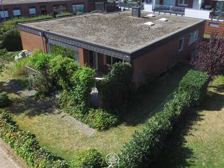 Marktallee! Großflächiger Bungalow mit Potenzial