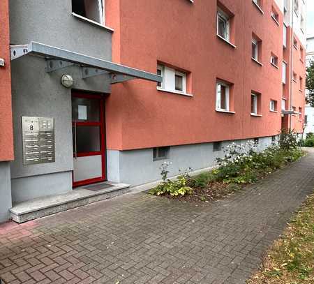 schön geschnittene Wohnung im 4. OG ohne Aufzug - ideal für Sportliche