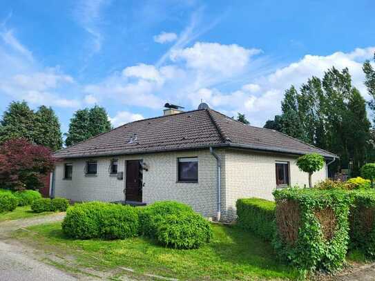 NATUR PUR! BUNGALOW IN LÄNDLICHER LAGE VON MEERBUSCH - OSTERATH - BOMMERSHÖFE ZU VERMIETEN...