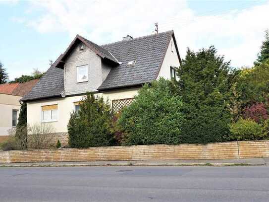 Mehrgenerationenhaus mit 2 großen Terrassen, Garten + Garage