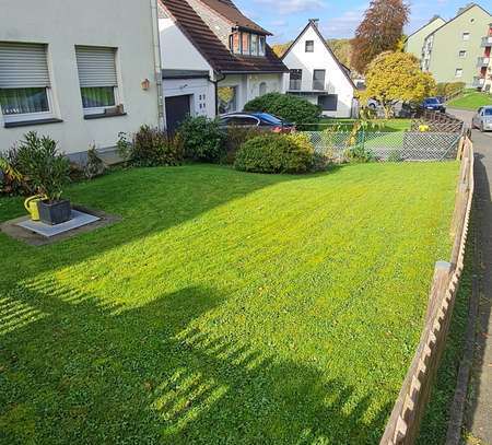 Stilvolle 2-Raum-Erdgeschosswohnung mit Balkon in Solingen