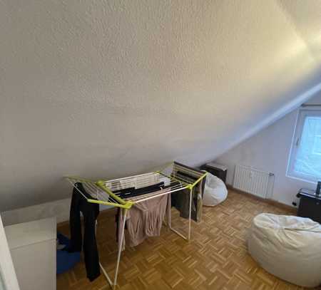 Schöne möbelierte 2-Zimmer-Wohnung mit EBK in Holzminden