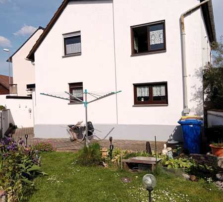 Einfamilienhaus mit pflegeleichten Garten in Biebesheim