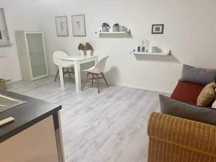Modernes Appartement, komplett eingerichtet, sofort frei
