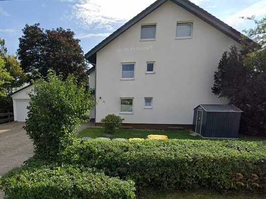 Attraktive Dachgeschoss- Wohnung mit Balkon und traumhafter Aussicht in Königsfeld-Erdmannsweiler