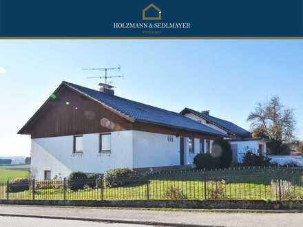Viel Potential für Ihre Wohnwünsche - Ruhig gelegener Bungalow mit Blick ins Grüne in Bruckberg