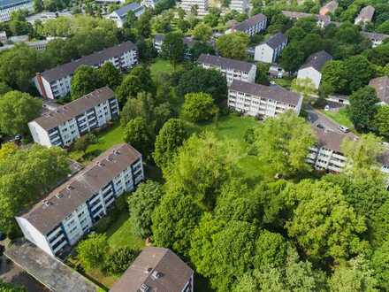 *** Sanierte 3-Zimmer Wohnung mit Balkon in Duisdorf ***