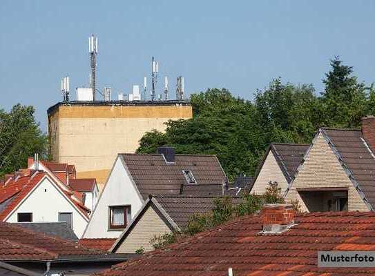 Neuwertiges Einfamilienhaus mit Garage