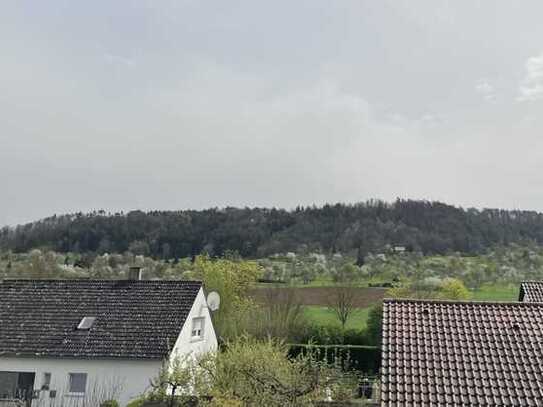 ERSTBEZUG nach Sanierung! Wunderschöne DG-Wohnung mit Balkon in Rottenburg Kiebingen