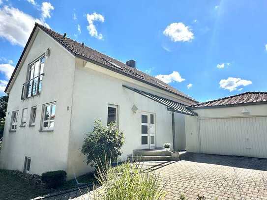 Traumhaus in ruhiger Top-Lage mit gehobener Ausstattung zu vermieten! 30min bis Stuttgart