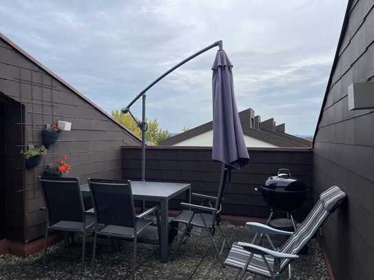 2 Zimmerwohnung in toller Lage mit Einbauküche und Dachterrasse