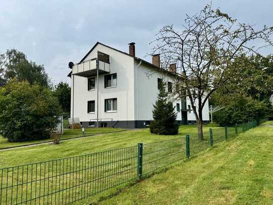 Komfortable 4-Zimmer-Wohnung im Dachgeschoss mit Stellplatz in Bad Oeynhausen-Dehme