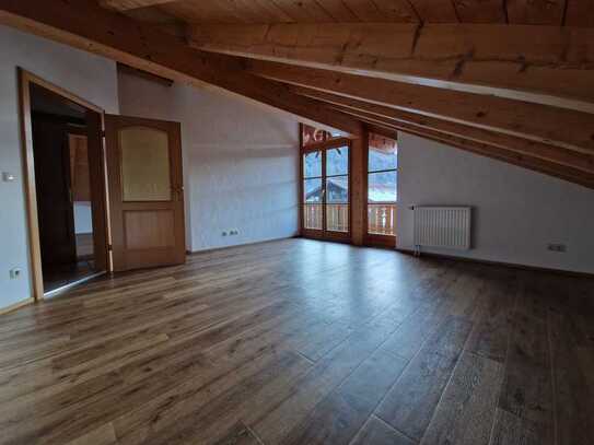 2 Zimmer DachgeschossWhg - 54 m²