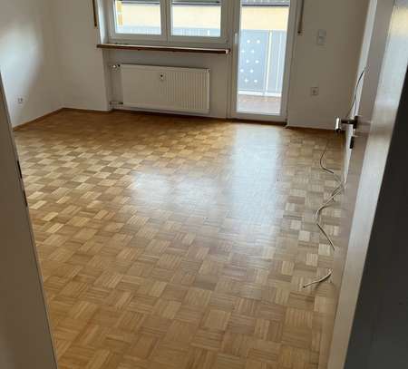 Attraktive 4-Zimmer-Erdgeschosswohnung mit Balkon in Schwandorf