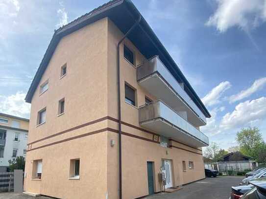 Überschaubare 2-Zimmerwohnung mit Balkon & Stellplatz ab sofort zu vermieten