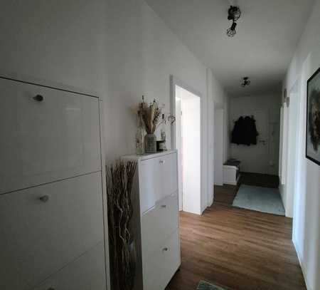 Attraktive 3-Zimmer-DG-Wohnung mit gehobener Innenausstattung mit Balkon in Cottbus