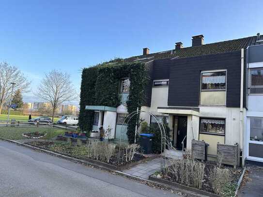 Nollingen: Familiyhome mit Garten, Garage u. Stellplatz zur Verwirklichung Ihres Wohntraums