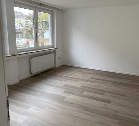 Helle, renovierte 2 Zimmerwohnung ab sofort in Wuppertal