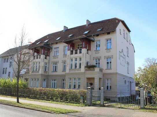 Vollständig renovierte Hochparterre-Wohnung mit Balkon in Wittstock/Dosse