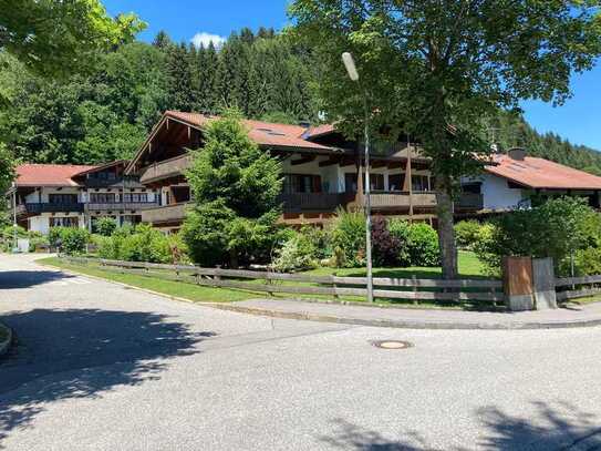 Stilvolle, gepflegte 1-Zimmer-Wohnung mit EBK in Aschau I.Chiemgau