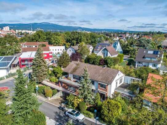 Mehrfamilienhaus in gesuchter Lage von Schwalbach am Taunus!