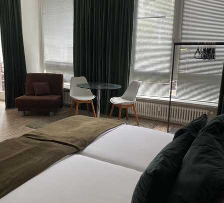 1-Zimmer-Apartment mit Loggia/Balkon und Tiefgaragenstellplatz in Berlin-Tiergarten