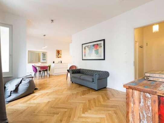 2-Zimmer Luxus-Wohnung mit Balkon und Einbauküche in Berlin