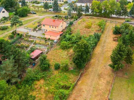 Zentrumsnah mit Ausblick über die Stadt: Bauträgerfreies teil-erschlossenes Grundstück in Wriezen