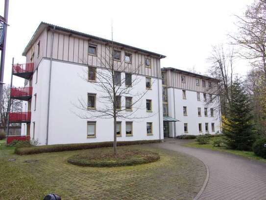 2 RW mit Balkon - Barrierefreies Wohnen in parkähnlichem Umfeld