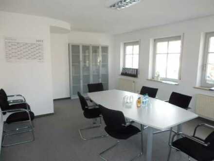 ZENTRAL & FREUNDLICH: Büro-/Praxisräume in guter Lage Langenaus zu verkaufen!