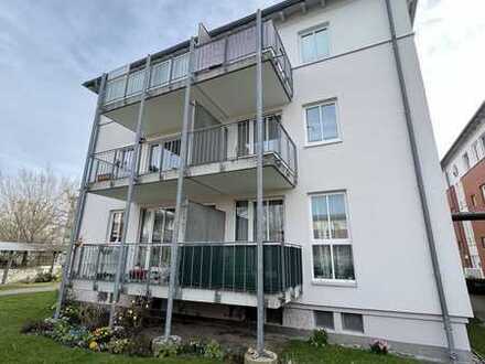 gepflegte Eigentumswohnung mit Süd-West-Balkon, Wannenbad mit Fenster und PKW-Stellplatz