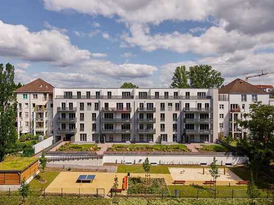 Fertige Neubauwohnung mit offenem, großem Balkon, EBK und 2 Bädern