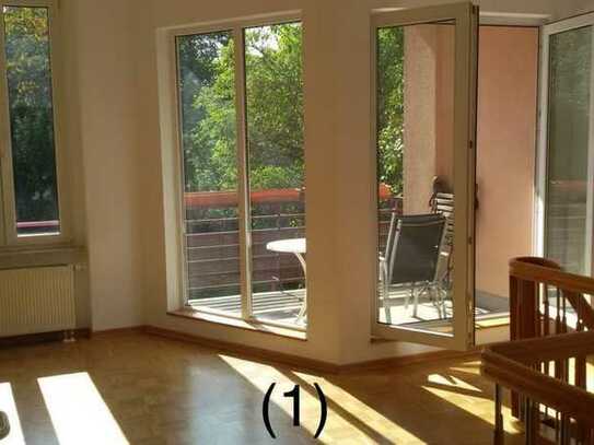 Sanierte 4-Raum-Maisonette-Wohnung mit Loggia und Einbauküche in Berlin-Niederschönhausen (Pankow)