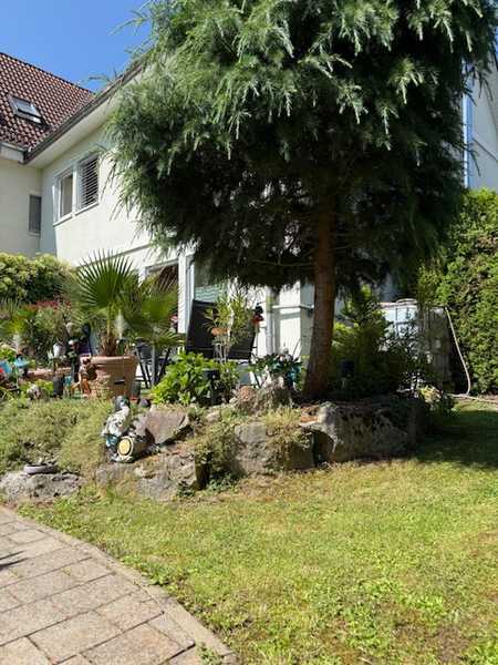 Charmantes Einfamilienhaus mit Kamin, Garten & Carport in Stuttgart-Kaltental