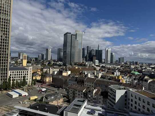 Exklusive 4-Zimmer-Wohnung im Grand Tower mit Balkon und EBK in Frankfurt