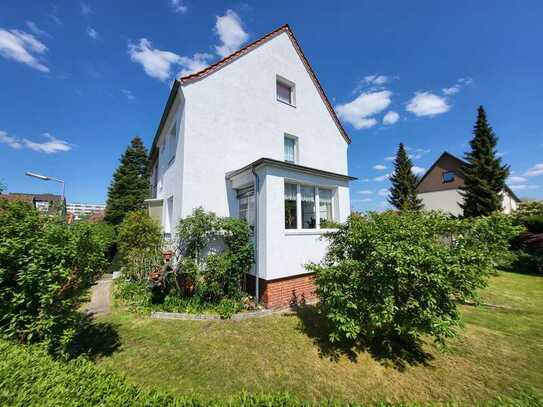 Reihenendhaus mit sonnigen Eckgrundstück