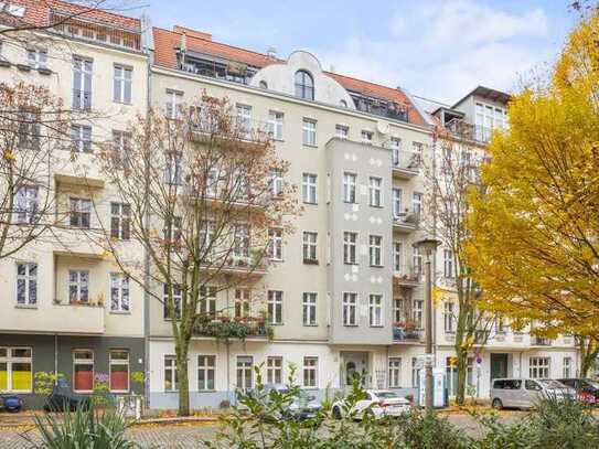 IMMOBERLIN.DE - Fabelhafter Kindergarten oder schöne Wohnung mit Terrasse & Hofgarten im Gleimvierte