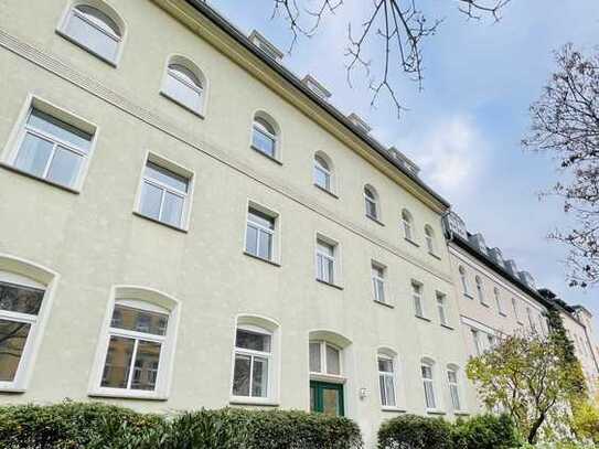 Schöne 2-Zimmerwohnung im Giebichensteinviertel mit EBK und Balkon zu verkaufen