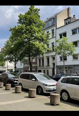 Neu-Ehrenfeld, EXKLUSIVES SEPARATES WOHNHAUS, drei Zimmer, eigene Terrasse