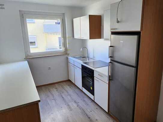 Freundliche sanierte 2-Zimmer-Wohnung in Lichtenstein
