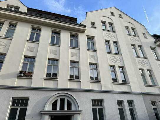 KAPITALANLAGE: 3-Zimmer Wohnung mit Balkon in Connewitz