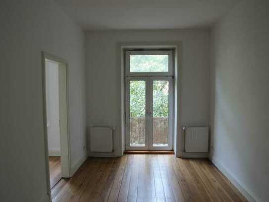 3-Zimmer-Wohnung mit Balkon und Einbauküche in Hamburg Eppendorf
